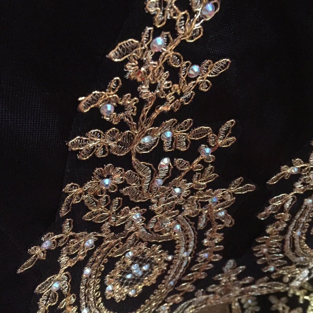 gorgeous prom dress !! - Picture 3 of 3